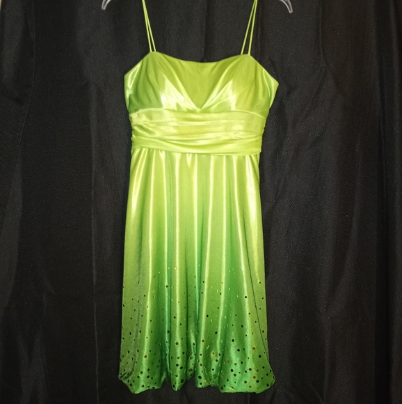 Wendye Chaitin Dresses & Skirts - Worn once Wendye Chaitin Jump Apparel green ombre dress size 7